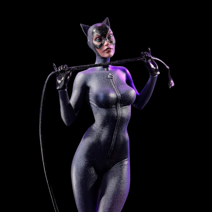 Batman - Catwoman by J. Scott Campbell DC Cover Girls 1/8th Scale Statue