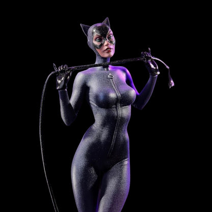 Batman - Catwoman by J. Scott Campbell DC Cover Girls 1/8th Scale Statue